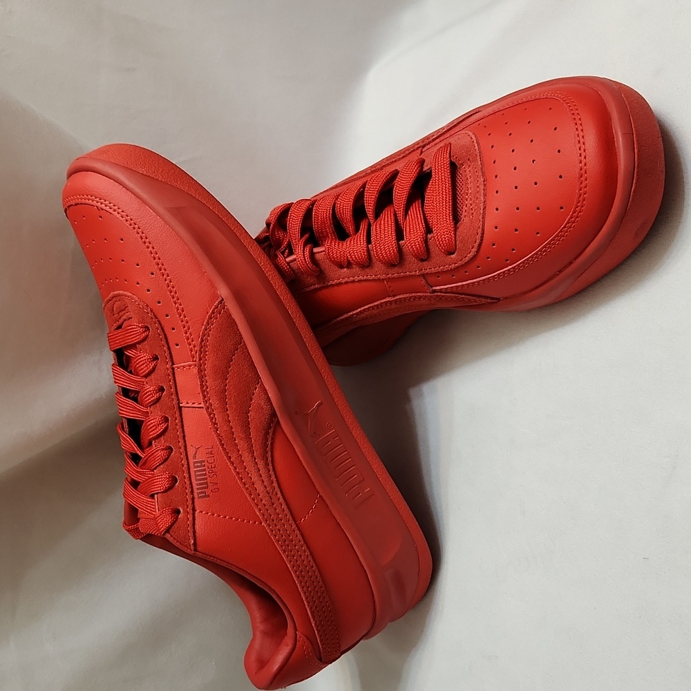 PUMA GV Special Triple Red Leatjer Low Lace-up Sneakers (M Size 8)